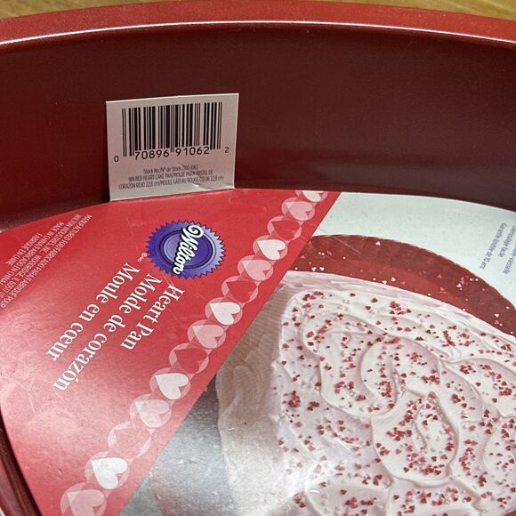 Wilton Red Heart Cake Pan 9-Inch Steel Non-Stick Baking Valentine's Day New - Picture 2 of 3